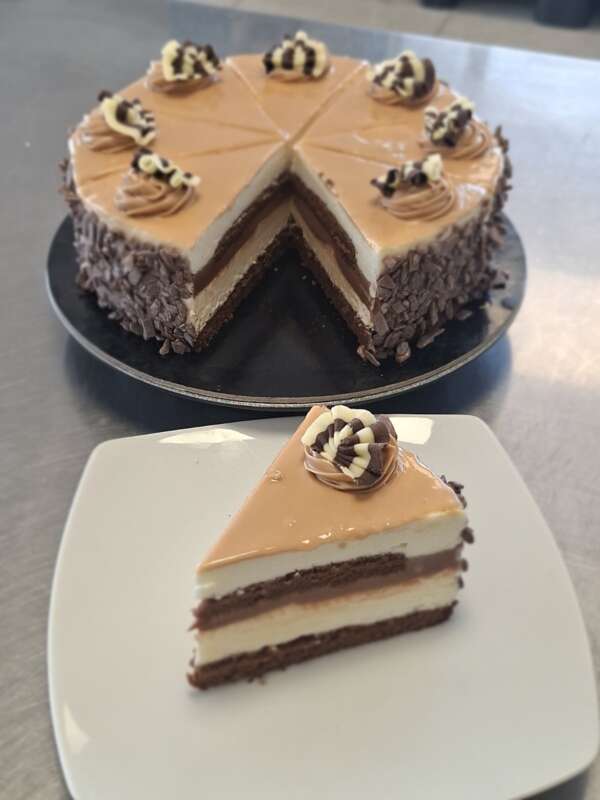 TORTA KINDER – DRUŽINSKI FAVORIT